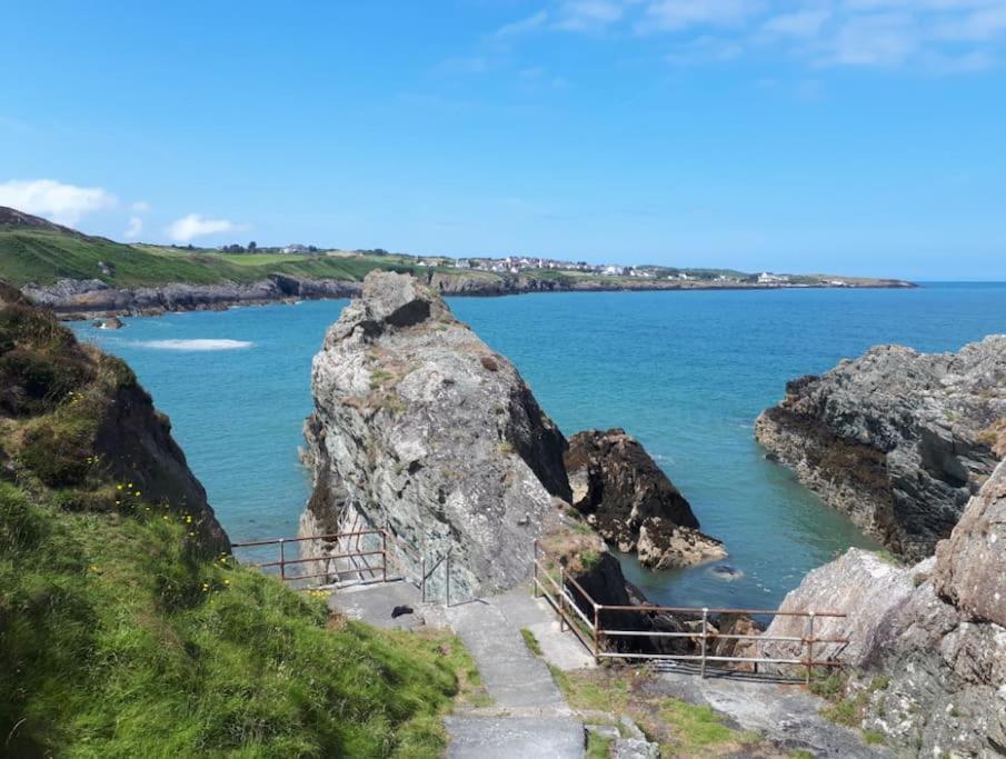Coastal Bungalow, Sleeps 5 And Ideal For Walkers 阿姆奇 外观 照片
