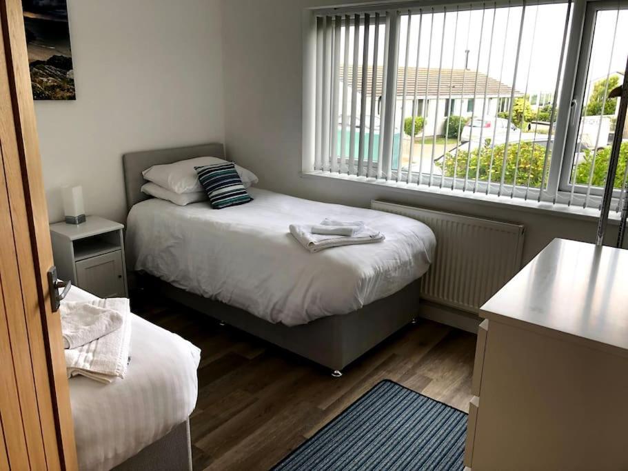 Coastal Bungalow, Sleeps 5 And Ideal For Walkers 阿姆奇 外观 照片