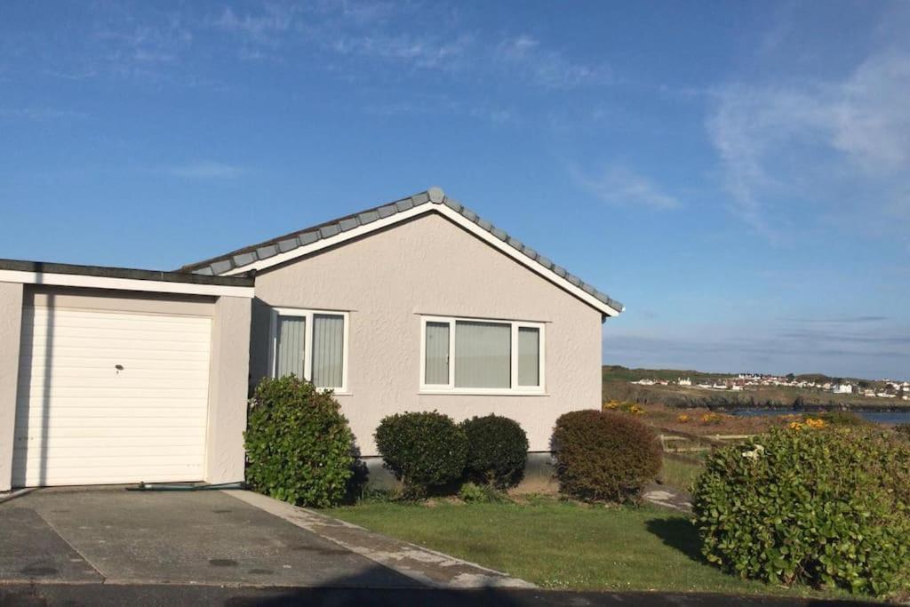 Coastal Bungalow, Sleeps 5 And Ideal For Walkers 阿姆奇 外观 照片
